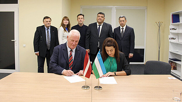 Латвия и РУз подписали меморандумы о совместном увеличении турпотока