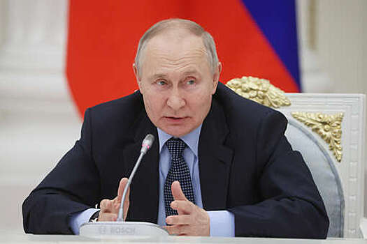 Путин: РФ удается стать одним лидеров процесса перемен в сфере международных финансов