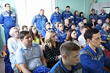 Более 90 работников ВИЗ-Стали и ВИЗа получили награды к Дню металлурга