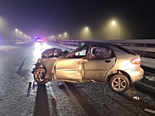 В Волгограде в ДТП на мосту через пойму Царицы пострадал водитель