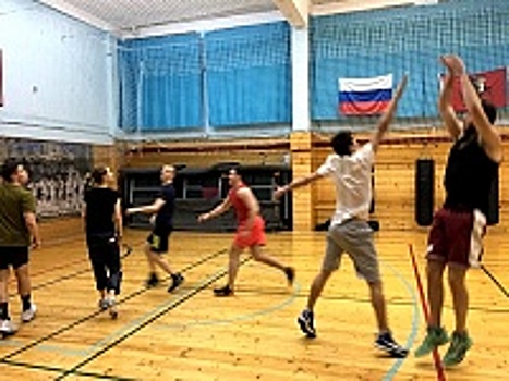В очередном туре первенства района Крюково по стритболу приняли участие 3 команды