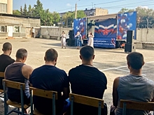 Уважение парням и врачам: в челябинском военном госпитале прошел концерт для раненых бойцов СВО