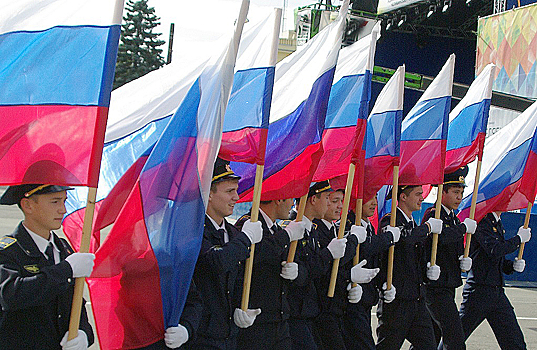 Челябинская область отмечает юбилей российского флага