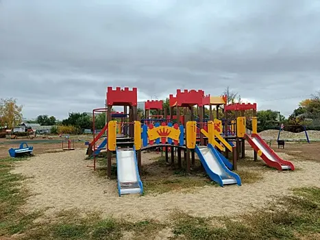 В Сызрани продолжается благоустройство дворовых территорий