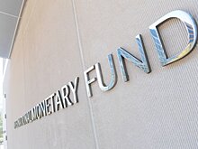 МВФ на полгода "заморозит" долги развивающихся стран