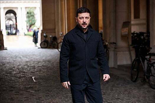 Зеленского предостерегли от сулящего ему поражение на фронте искушения