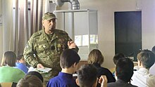Представитель «Боевого братства» провел урок мужества для школьников Челябинска
