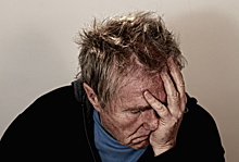 Эксперт: головная боль может быть симптомом аневризмы головного мозга