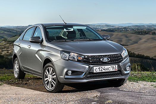 Перечислены самые популярные комплектации Lada в России