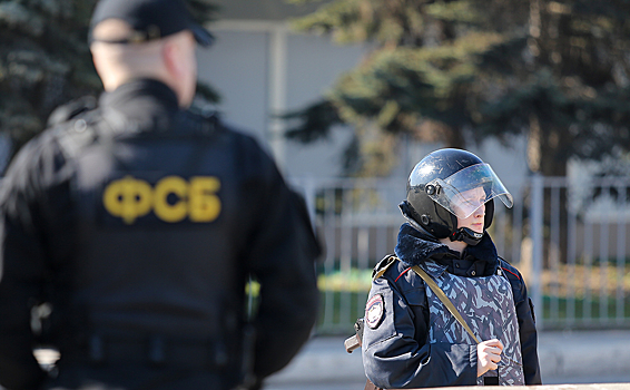 ФСБ нашла канал сбыта оружия из Донбасса