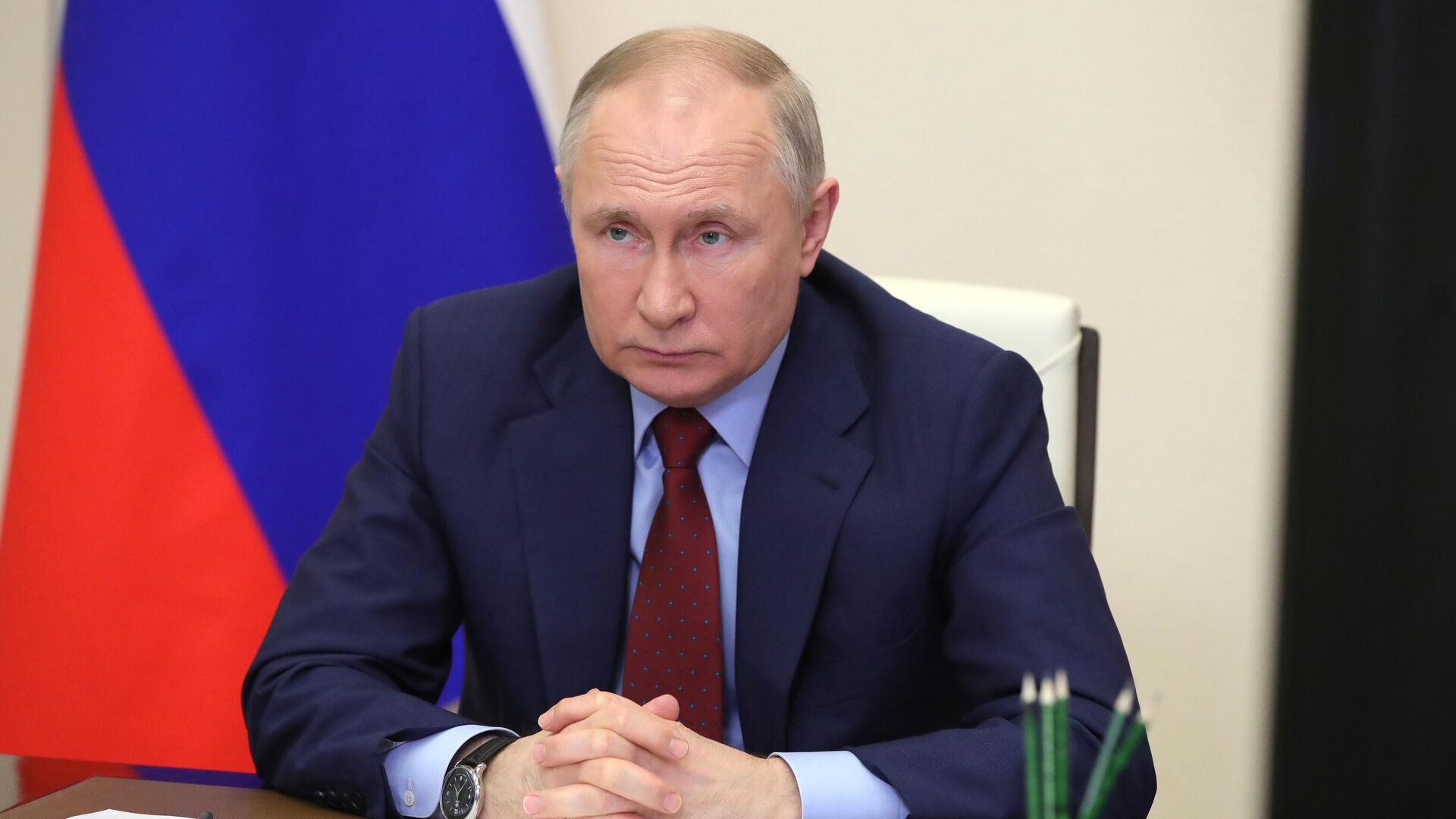 Путин заслушал доклад Колокольцева о борьбе с оргпреступностью