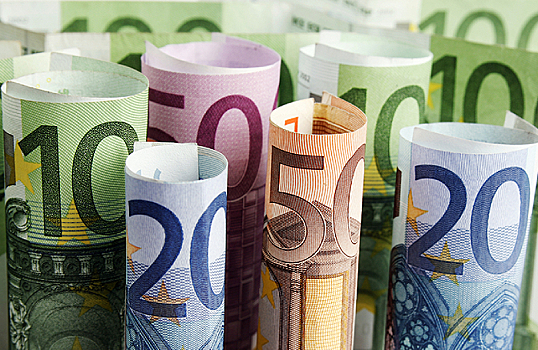 Германия экспериментирует с безусловным доходом: 122 человека будут получать €1200 в месяц просто так