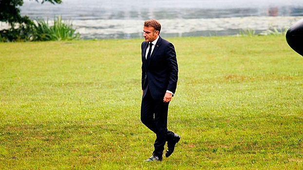 AgoraVox: Макрон подрывает мирные усилия РФ и США