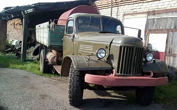 В Хакасии нашли в продаже редкий грузовик ЗИЛ-164 за 190 000 рублей