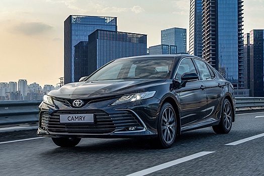 В РФ сняли с продажи последние "настоящие" Toyota Camry