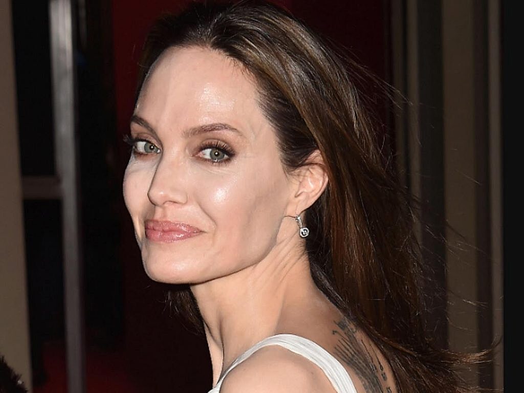 Анджелине Джоли приписывают роман с женщиной