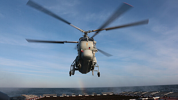 Экипаж вертолёта ЧФ провёл учения в Средиземном море