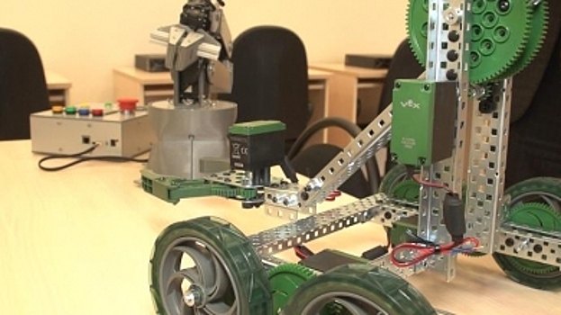 Костромские школьники будут учиться с роботами