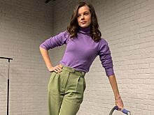 Цепи и кружева на голое тело: Шпица предстала в эффектном образе