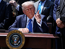 Трамп анонсировал вторичные санкции против покупателей иранской нефти