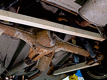 В России испытали автомобиль с деревянной подвеской: видео