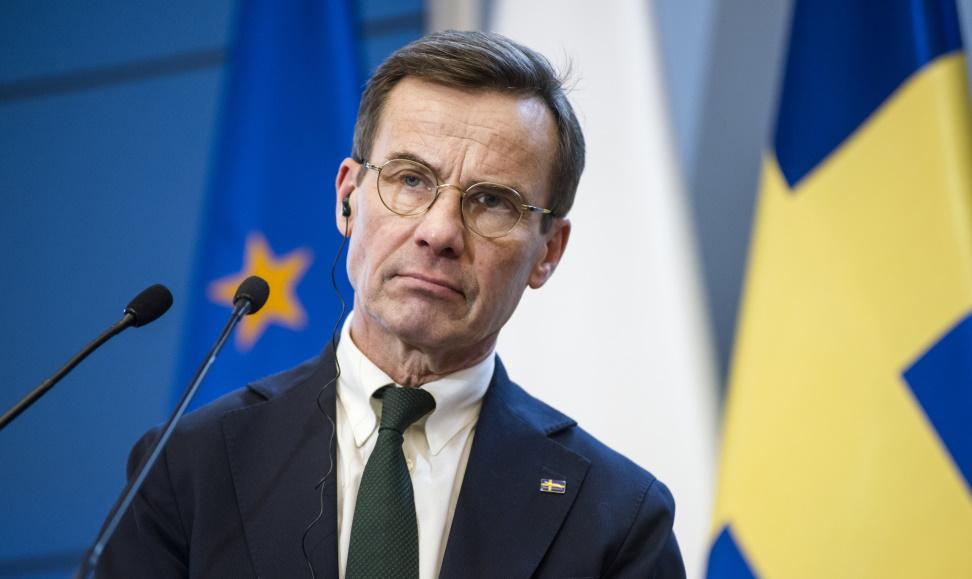 Премьер Швеции: Европе следует самой создать оборону НАТО