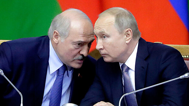 Лукашенко обратился за помощью к Путину