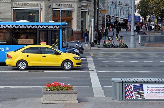 Рассматриваемый в Госдуме альтернативный закон о такси подвергли критике