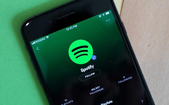 В Spotify появились аудиокниги с комментариями профессора из Гарварда