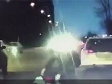 В Благовещенске автомобиль сбил двух школьниц: видео