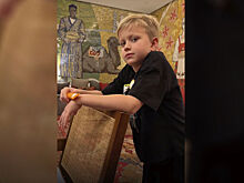 Сын ведущей Собчак Платон осудил ее за фото в соцсетях