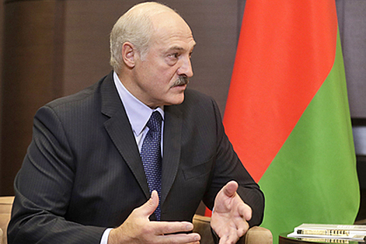 Лукашенко заявил о неуверенности в Путине
