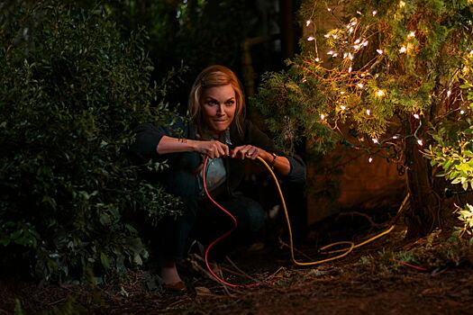 Вышел трейлер рождественской комедии «Боже. Как. Смешно»