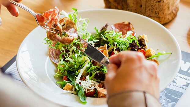 Диетолог Русакова: миндаль и черника помогут повысить концентрацию внимания