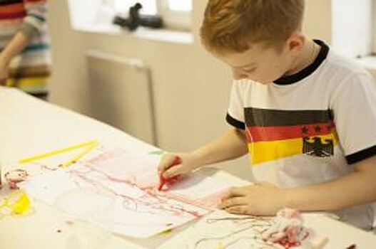 Владимирских детей с ограниченными возможностями научат рисовать