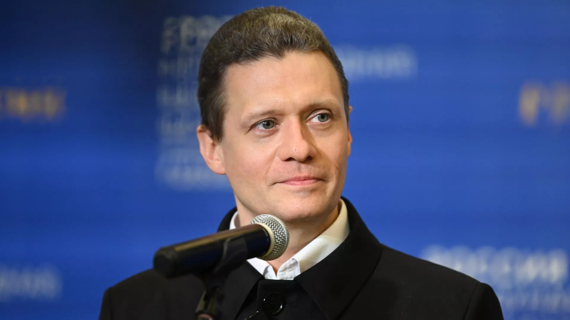 Вологодский губернатор пообещал заделать дыру в заборе, через которую идет алкоголь