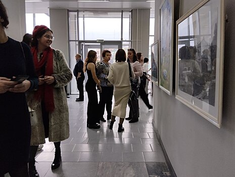 В Курске открылась выставка работ студентов Железногорского художественного колледжа