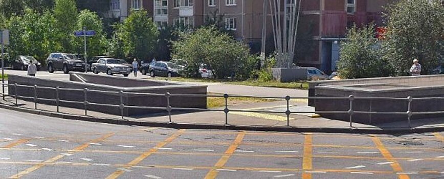 С улиц Зеленограда уберут пешеходные ограждения