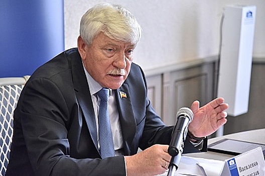 Вячеслав Василенко: Если не решать вопросы с кадрами в аграрном секторе Дона, на земле некому будет работать