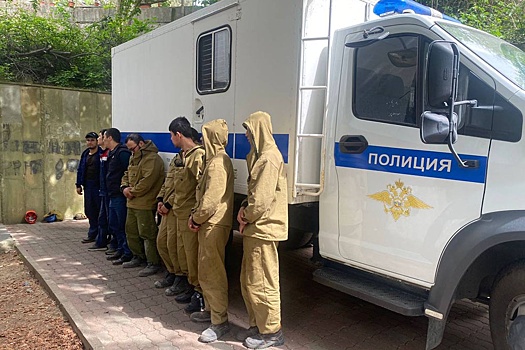 15 мигрантов после массовой драки в Туапсе выдворят за пределы России