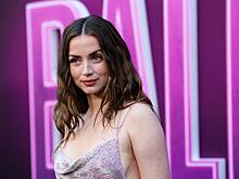 Возлюбленную Тома Круза уличили в насмешке над его бывшей женой за снимок без фотошопа