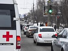 В Волгограде женщину доставили в больницу после падения в маршрутке