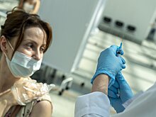 В Саратовской области вводят обязательную вакцинацию для врачей, учителей и госслужащих