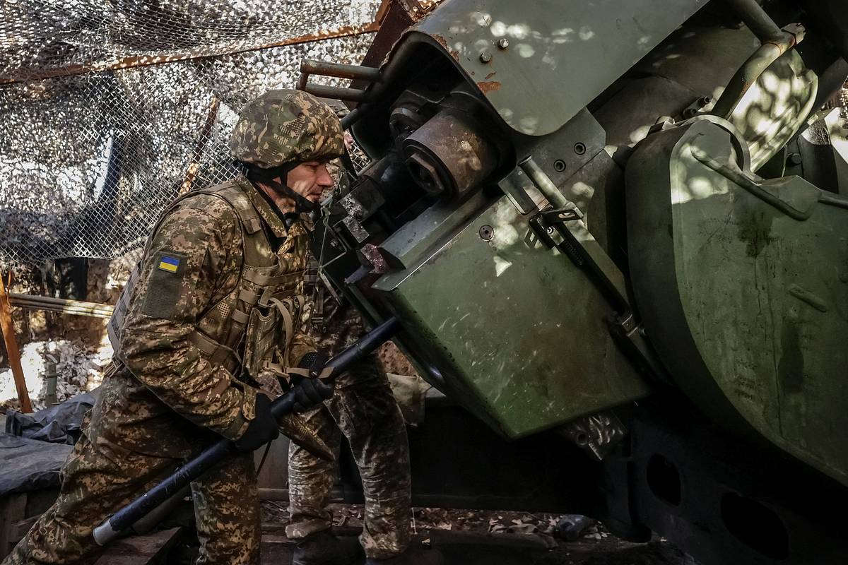 Вероятность деэскалации конфликта на Украине после перемирия к Дню Победы оценили