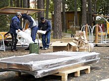 На детской площадке в "Сказочном" начался монтаж малых архитектурных форм