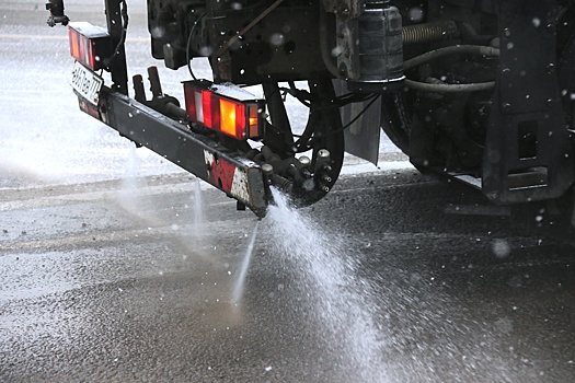 Как избежать травм зимой: советы для пешеходов и водителей