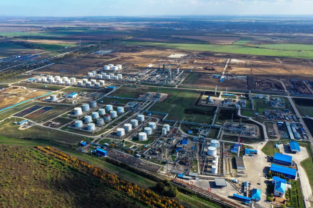 Эксперты усомнились в падении добычи нефти в России