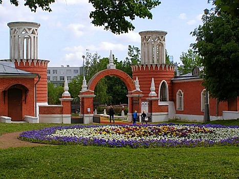 Бал в честь Мариинского театра будет устроен в Воронцовском парке