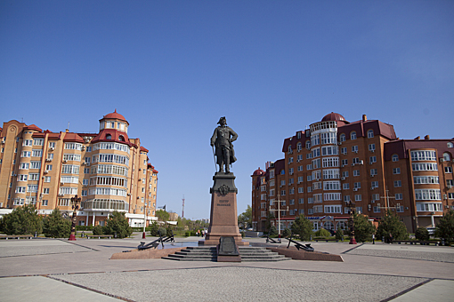 Заглавное изображение Памятник Петру I