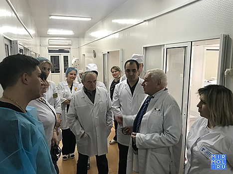 Десант врачей продолжает прибывать в Дагестан: Профессор Виталий Слепушкин посетил городскую больницу Хасавюрта